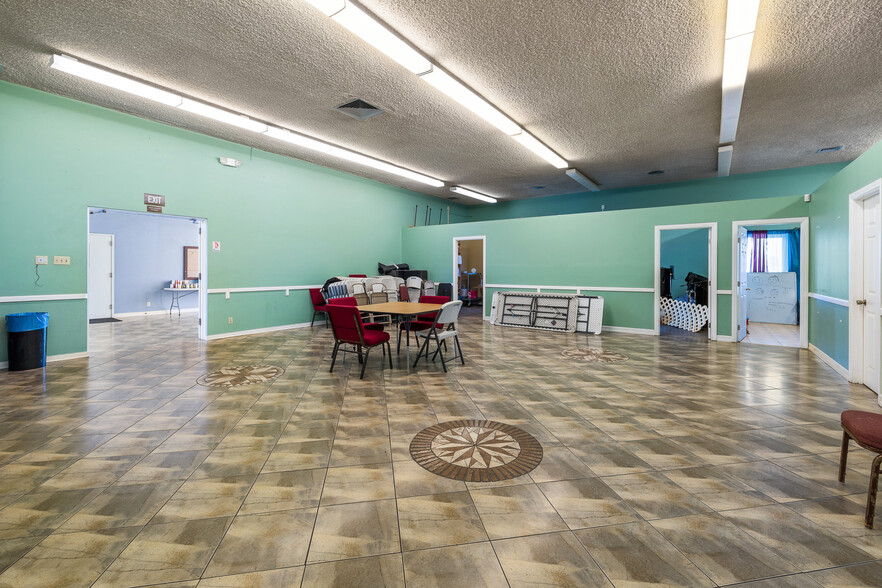 More Photos Of 375 S K St, Oxnard Religious Facility For Sale