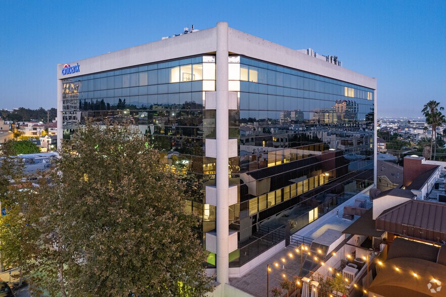 More Photos Of 11726 San Vicente Blvd, Los Angeles Office For Lease