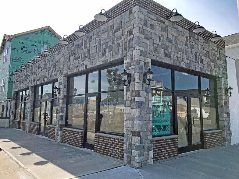 Primary Photo Of 868-872 W Beech St, Long Beach Storefront For Lease