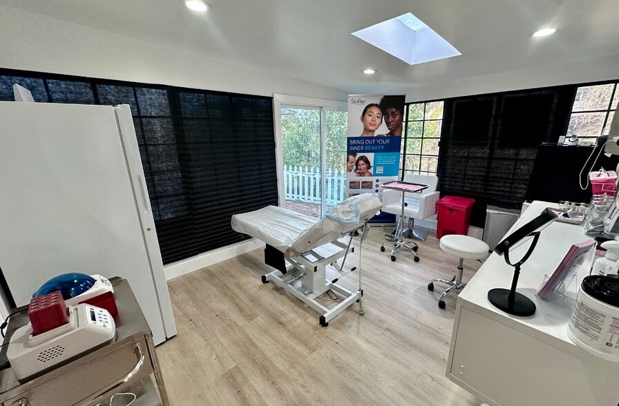 More Photos Of 244 Front St, Danville Medical For Sale