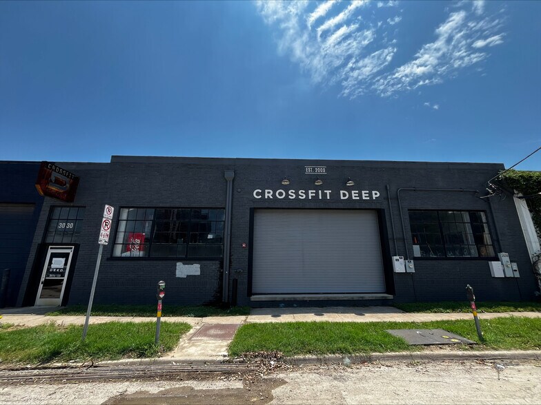 More Photos Of 3030 Canton St, Dallas Flex For Sale