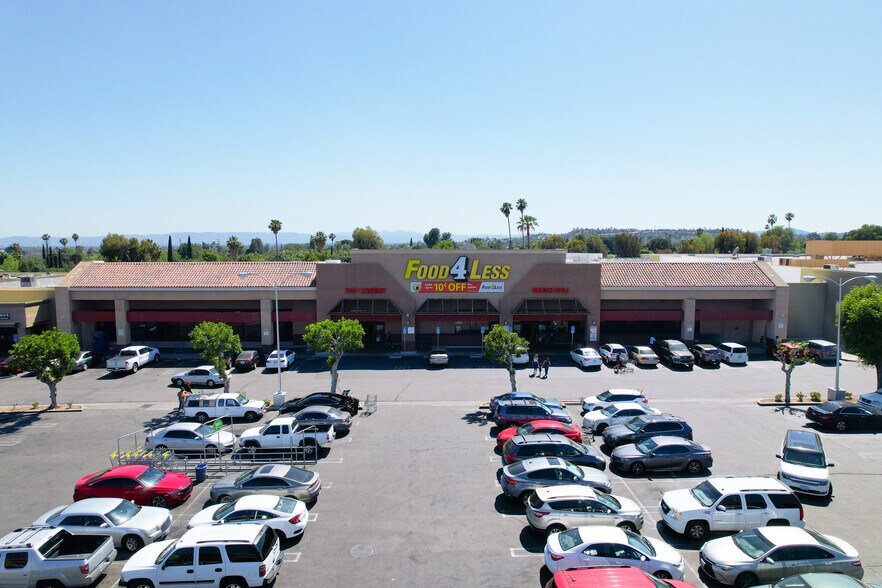 More Photos Of 12629-12721 Glenoaks Blvd, Sylmar Unknown For Lease