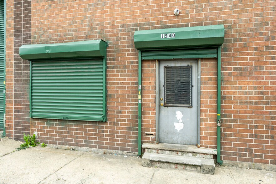 More Photos Of 4302 Glenwood Rd, Brooklyn Warehouse For Lease