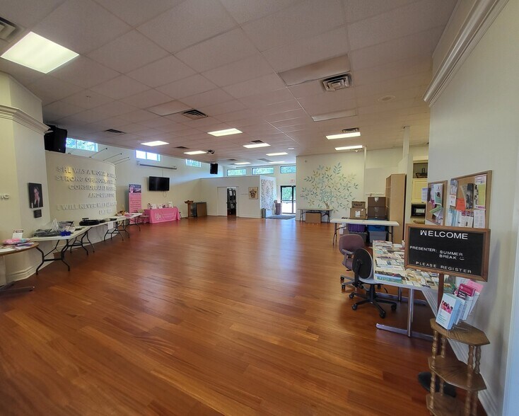 More Photos Of 3283-3297 Walden Ave, Depew Flex For Sale