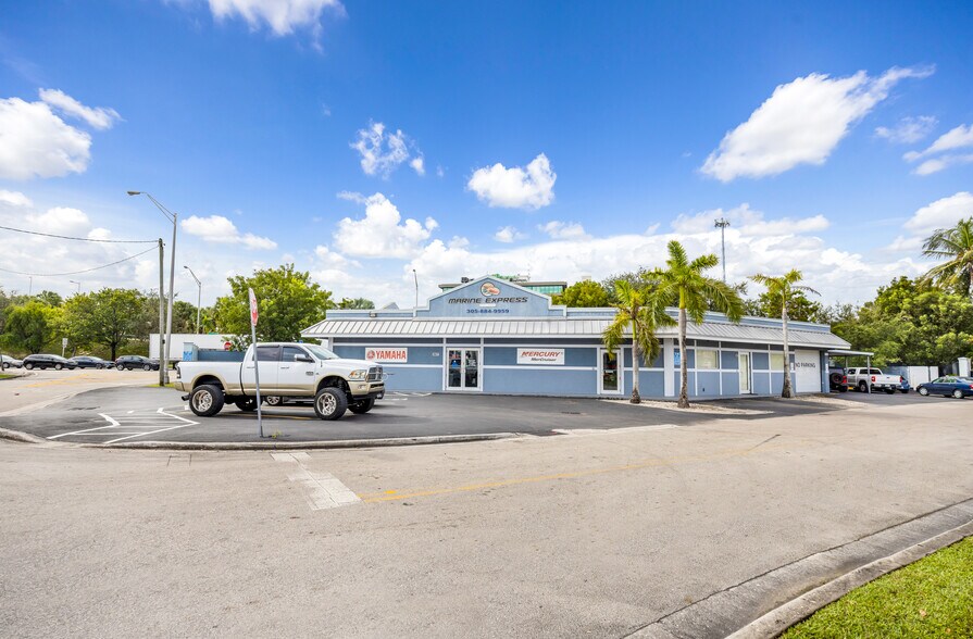 More Photos Of 887 E Okeechobee Rd, Hialeah General Retail For Sale