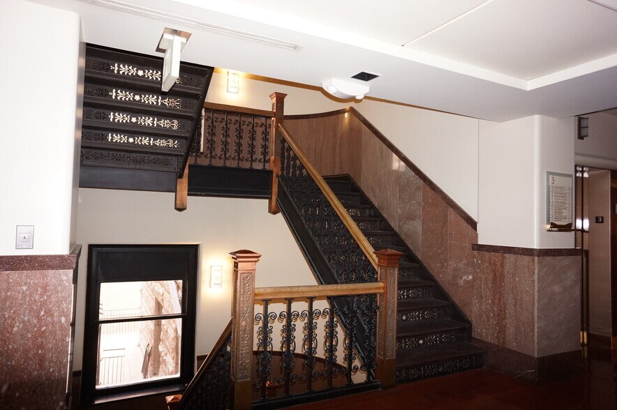 More Photos Of 730 17th St, Denver Office For Sale