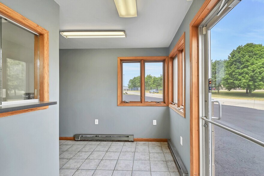 More Photos Of 615 County Road R, Denmark Auto Repair For Sale