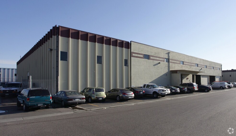 More Photos Of 5909-5915 Broadway St, Denver Warehouse For Lease