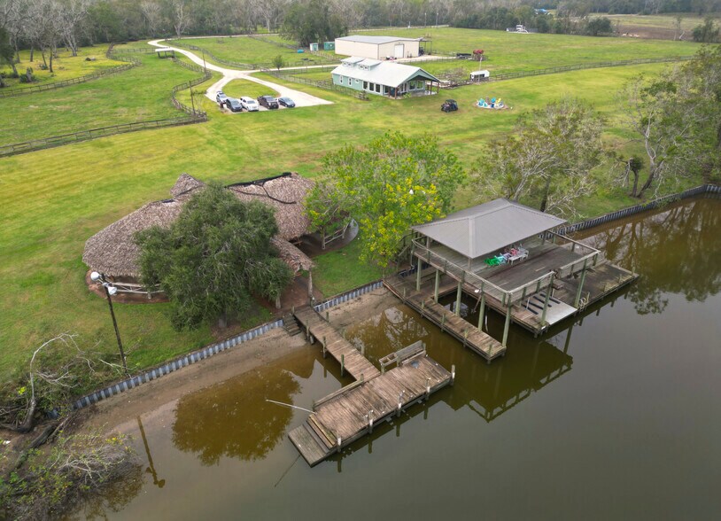More Photos Of 3559 FM 521 Rd, Brazoria Specialty For Sale