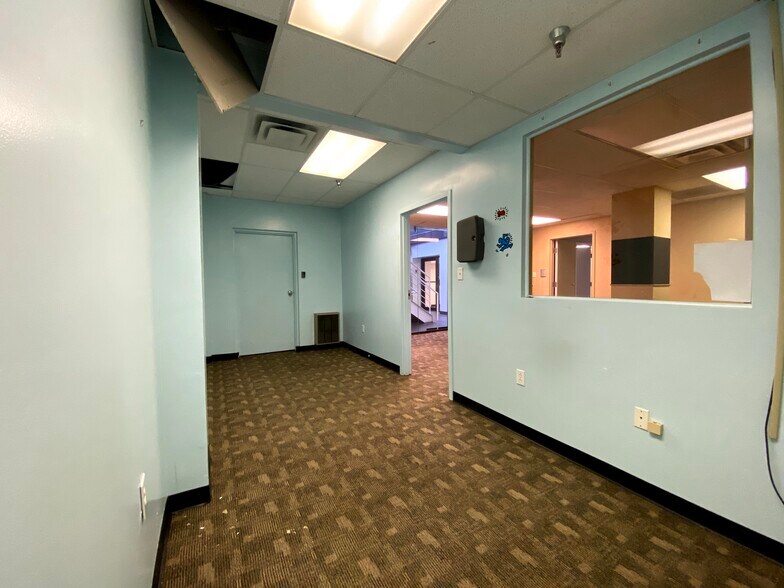 More Photos Of 208-210 Grant St, Pittsburgh Medical For Lease
