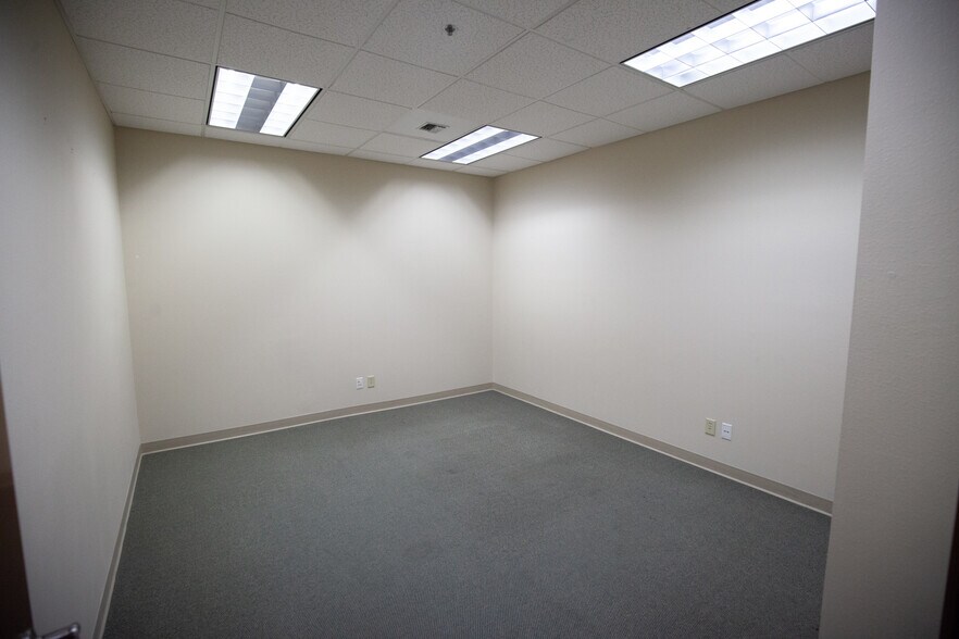 More Photos Of 1001 S 3rd St W, Missoula Manufacturing For Sale