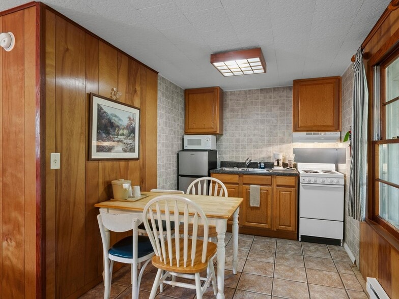 More Photos Of 2474 Soco Rd, Maggie Valley Hotel For Sale