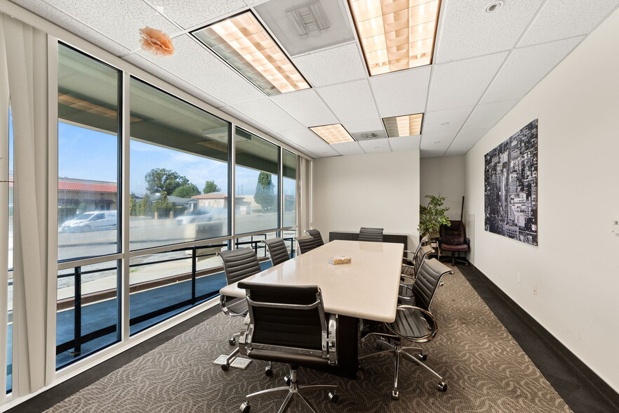 More Photos Of 554 E San Bernardino Rd, Covina Medical For Lease
