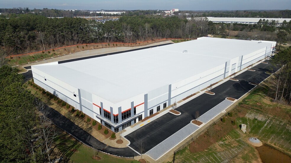 More Photos Of 3945 Gilbert Rd, Atlanta Distribution For Lease