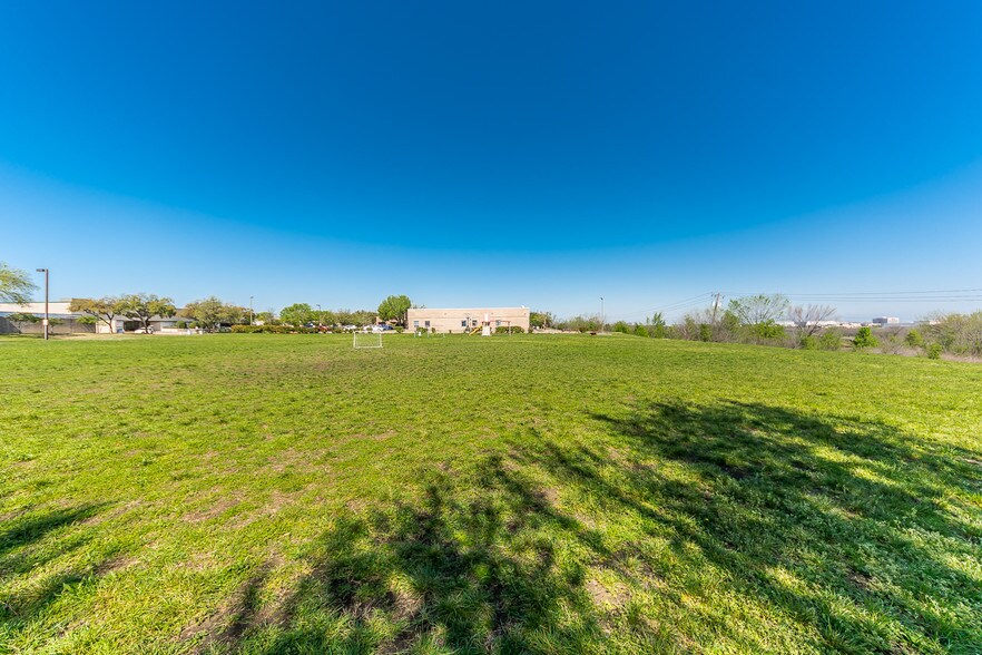 More Photos Of 2901 N Skyway Cir, Irving Land For Sale