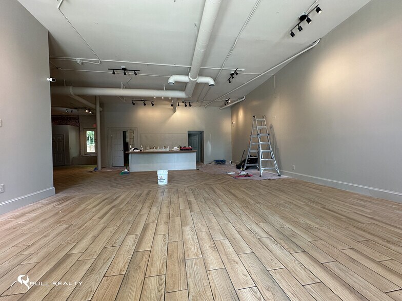 More Photos Of 312 N Highland Ave NE, Atlanta Storefront Retail Office For Lease