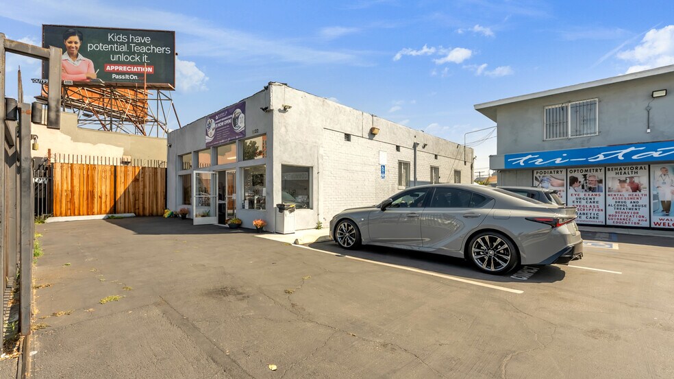 More Photos Of 6622 Crenshaw Blvd, Los Angeles Storefront Retail Residential For Sale