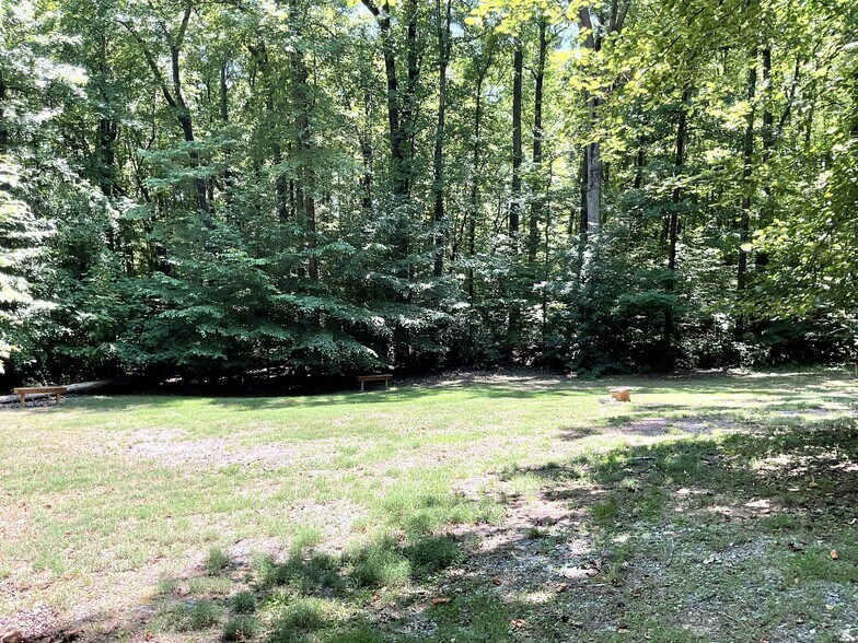More Photos Of 3713 Richfield Rd, Greensboro Religious Facility For Lease