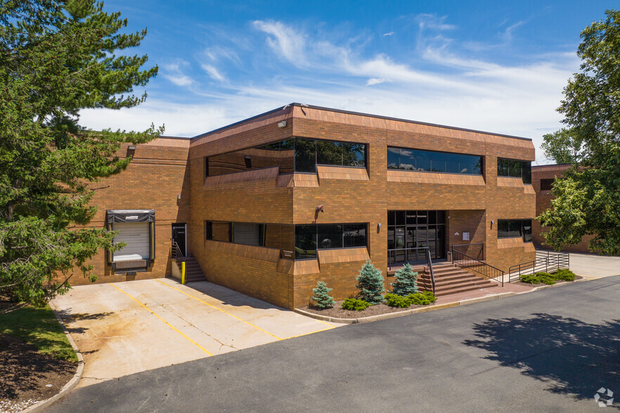 Primary Photo Of 125-127 Kingsland Ave, Clifton Warehouse For Lease