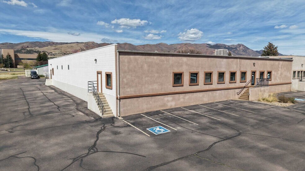 More Photos Of 1485 Garden Of The Gods Rd, Colorado Springs Distribution For Sale