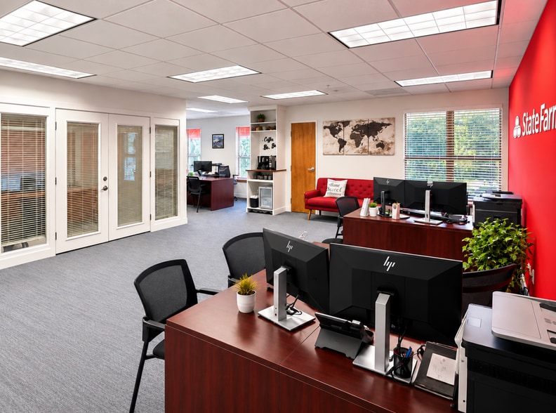 More Photos Of 8609 Sudley Rd, Manassas Medical For Sale