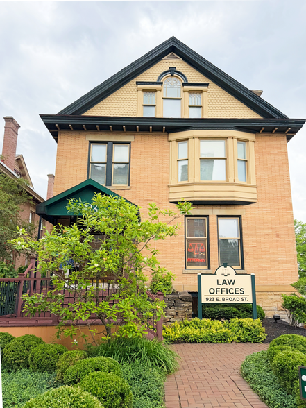 More Photos Of 923 E Broad St, Columbus Office Residential For Sale