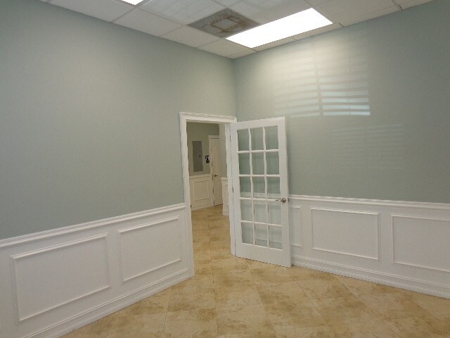 More Photos Of 635 SE 10th St, Deerfield Beach Office For Lease