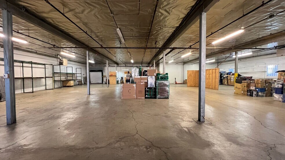 More Photos Of 123 N 10th Ave, Melrose Park Warehouse For Lease