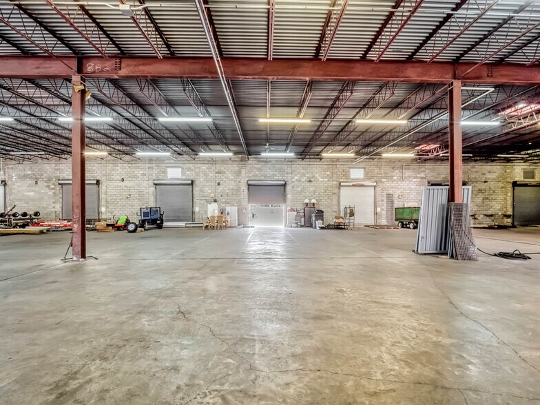 More Photos Of 34135 Cardinal Ln, Eustis Warehouse For Sale