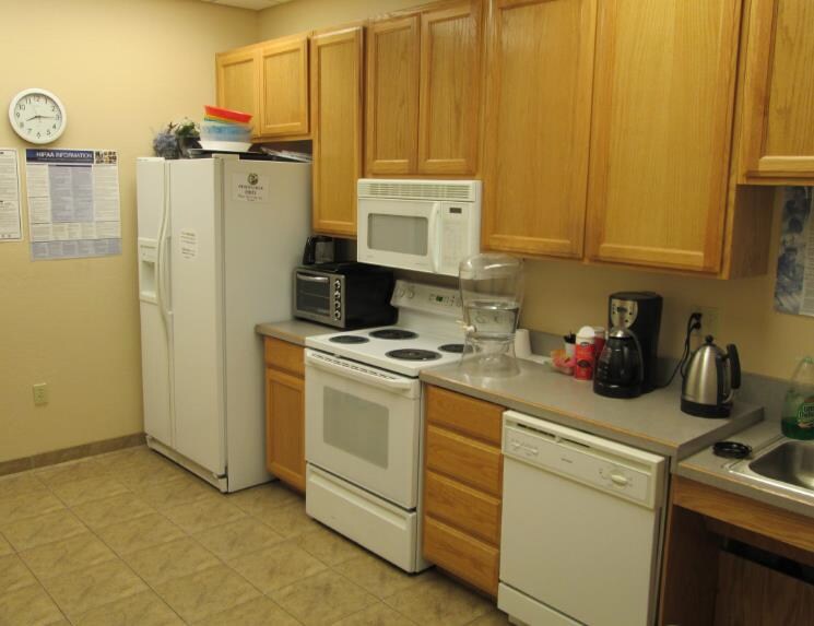 More Photos Of 16807 N Cave Creek Rd, Phoenix Warehouse For Sale