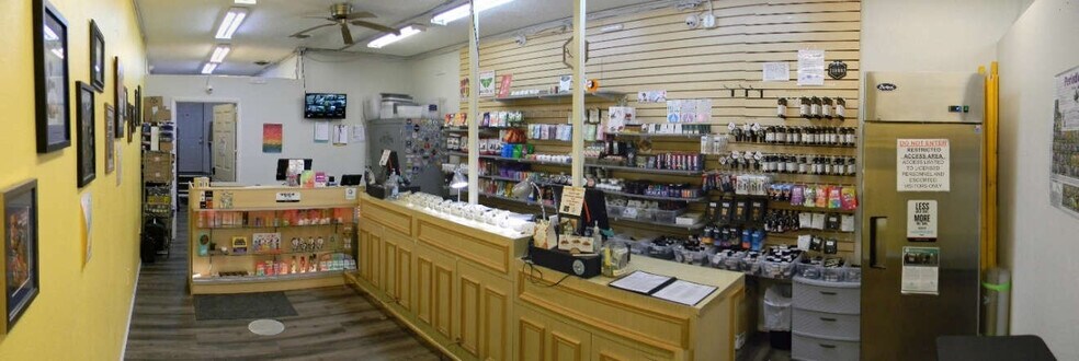 More Photos Of 409-419 N Commercial St, Trinidad Storefront For Lease