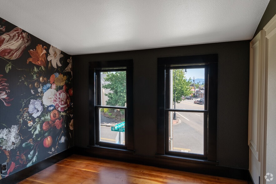 More Photos Of 10910 NE Fourth Plain Blvd, Vancouver Office For Lease