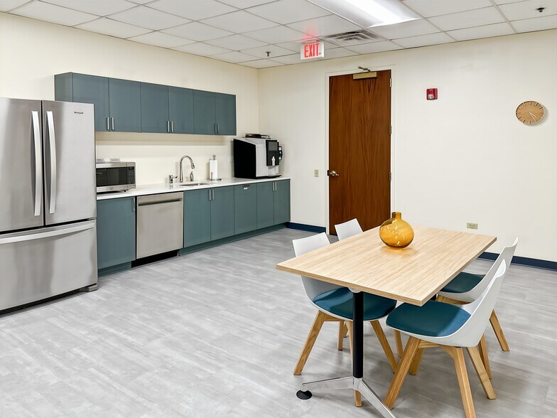 More Photos Of 1 Crossroads Dr, Bedminster Coworking Space