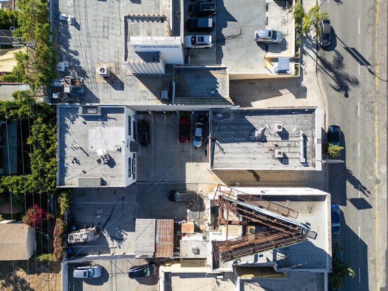 More Photos Of 2245-2251 Westwood Blvd, Los Angeles Storefront For Sale