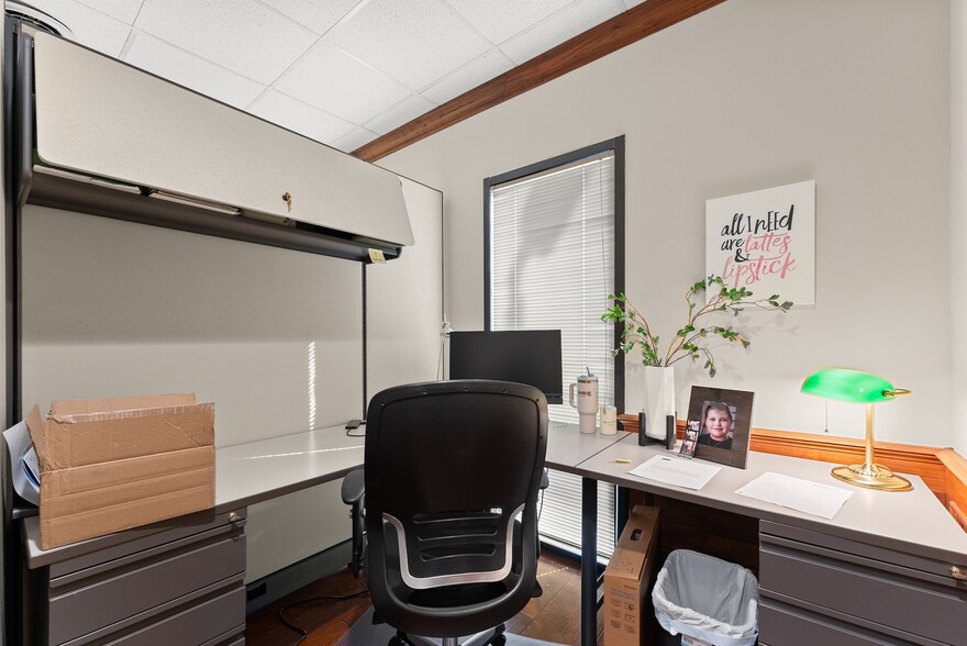 More Photos Of 636 Industrial Blvd, Gainesville Warehouse For Sale