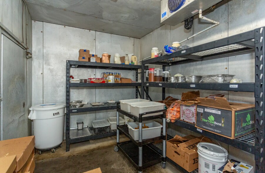 More Photos Of 3530 Pelham Pky, Pelham Fast Food For Sale