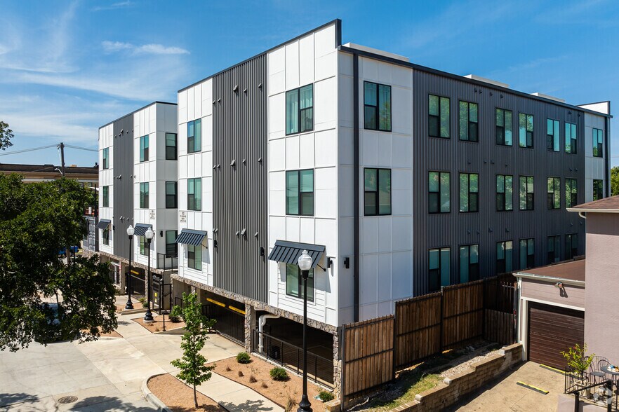 More Photos Of 312 W Terrell Ave, Fort Worth Apartments For Sale