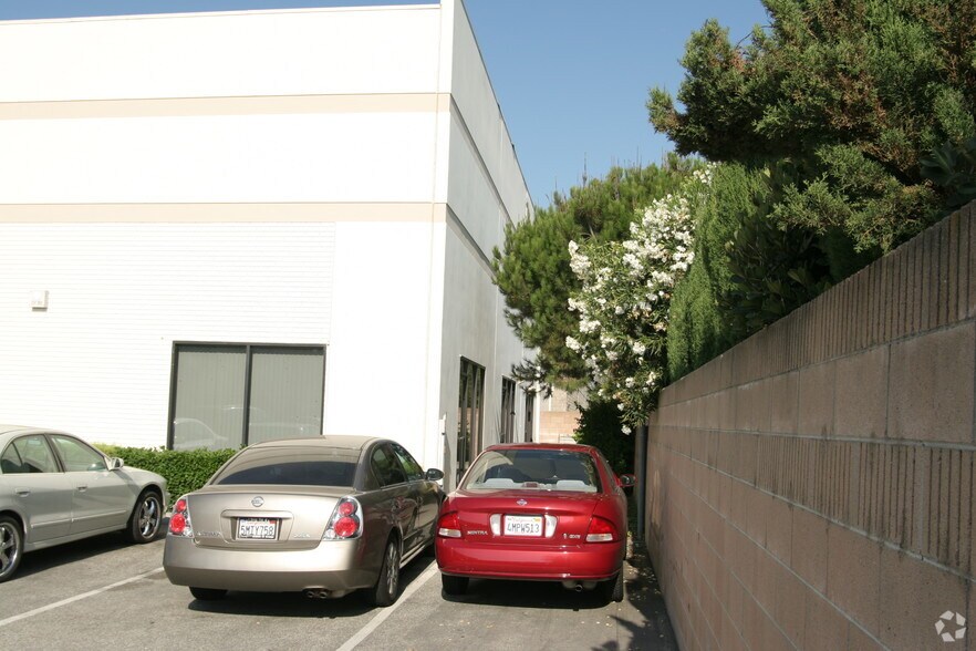 More Photos Of 11428 Artesia Blvd, Artesia Office For Lease