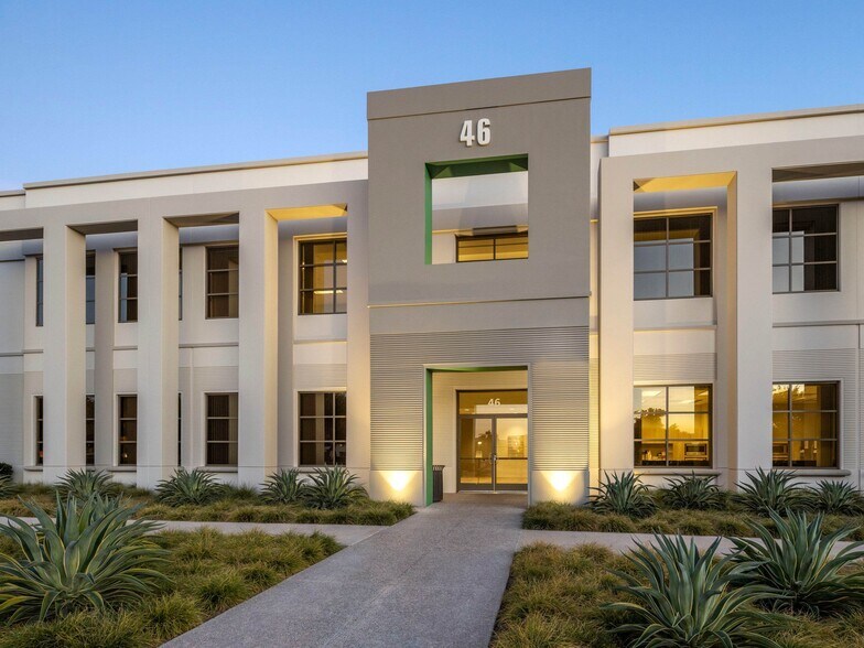 More Photos Of 46 Discovery, Irvine Unknown For Lease