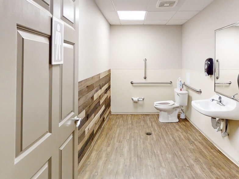 More Photos Of 280 S Main St, Cambridge Springs Storefront Retail Office For Sale