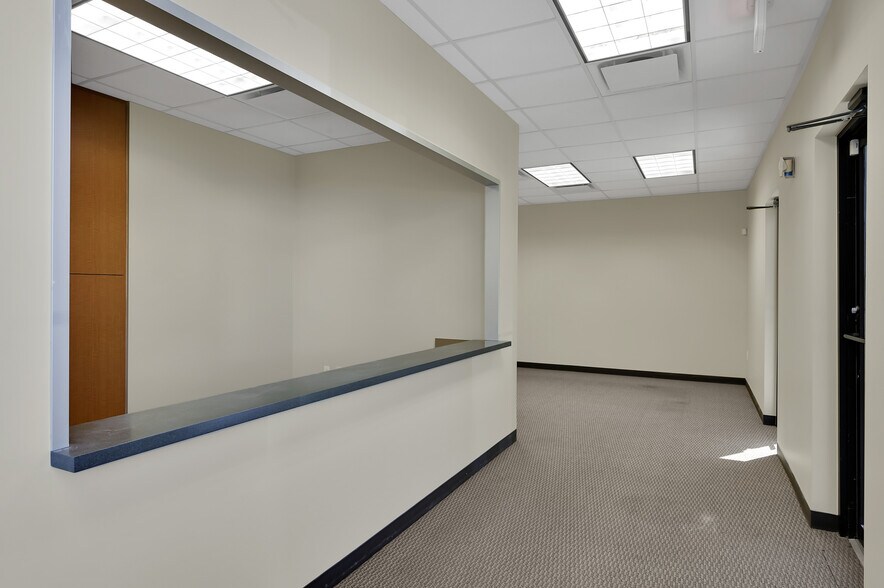 More Photos Of 1125 Cypress Station Dr, Houston Medical For Sale