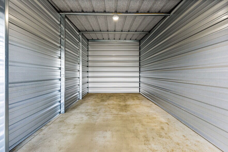 More Photos Of 12755 Clow Corner Rd, Dallas Self Storage For Sale