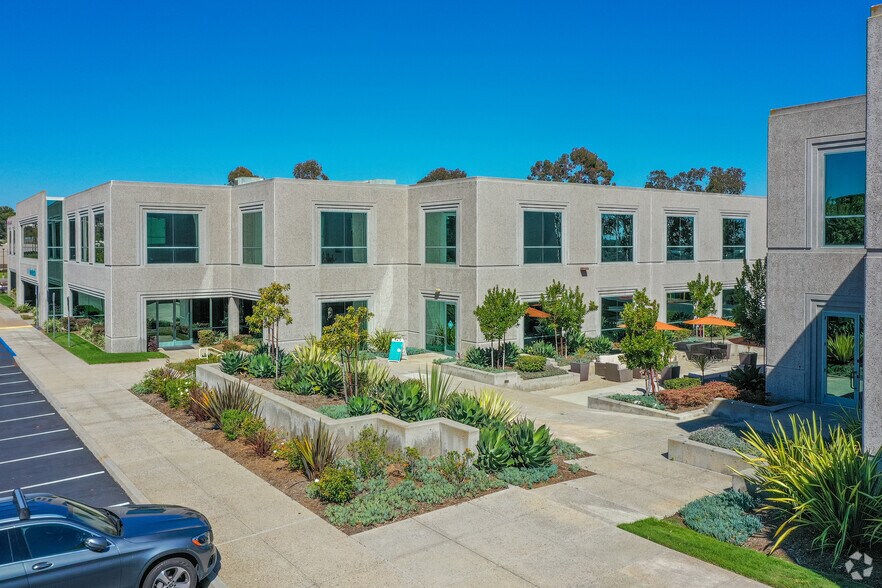 More Photos Of 9980 Huennekens St, San Diego Unknown For Lease