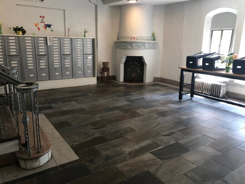 More Photos Of 2690 W Boston Blvd, Detroit Apartments For Sale