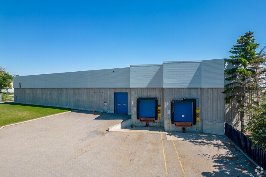 More Photos Of 5550 Skyline Way NE, Calgary Warehouse For Sale