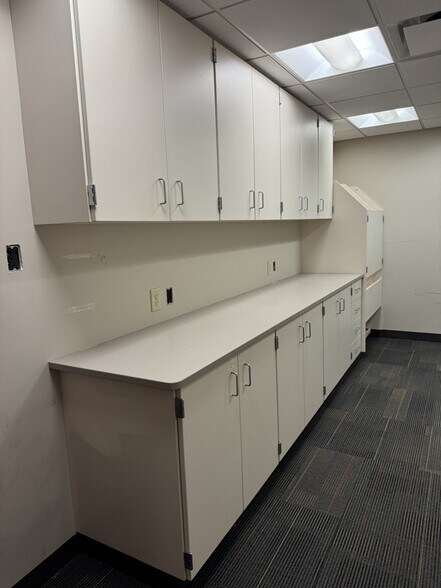 More Photos Of 310 Broadway Ave S, Rochester Office For Lease