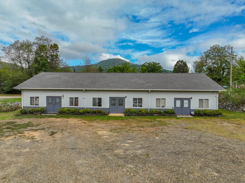 More Photos Of 505 E Main St, Burnsville Apartments For Sale