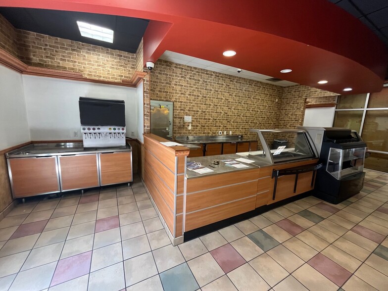 More Photos Of 16088 NE Sandy Blvd, Portland Restaurant For Sale