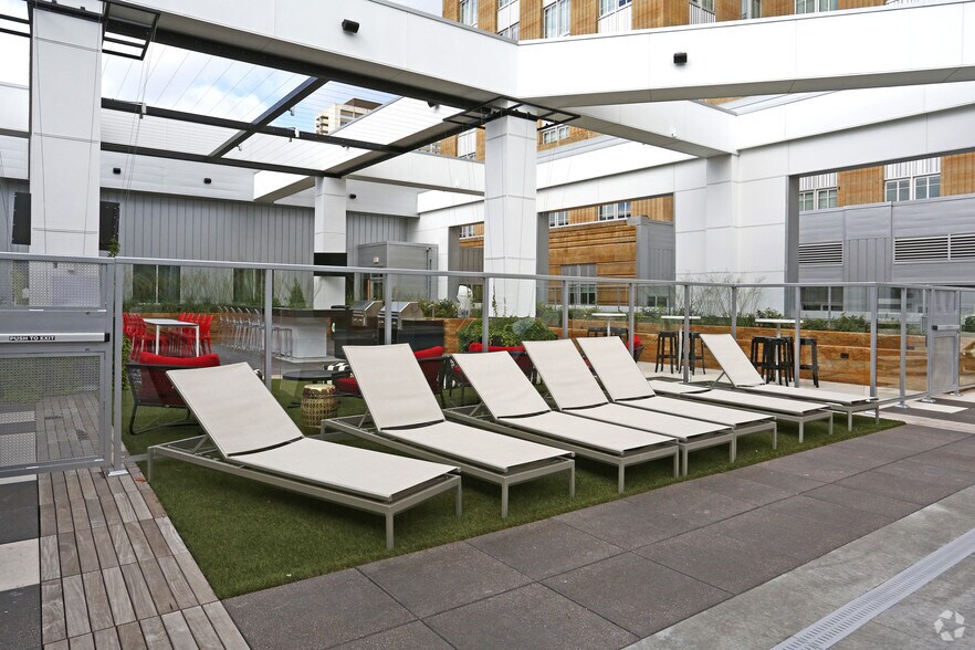 More Photos Of 180 Kellogg Blvd E, Saint Paul Apartments For Lease