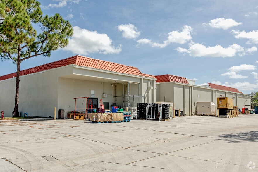 More Photos Of 6714-6864 Forest Hill Blvd, Greenacres General Retail For Lease